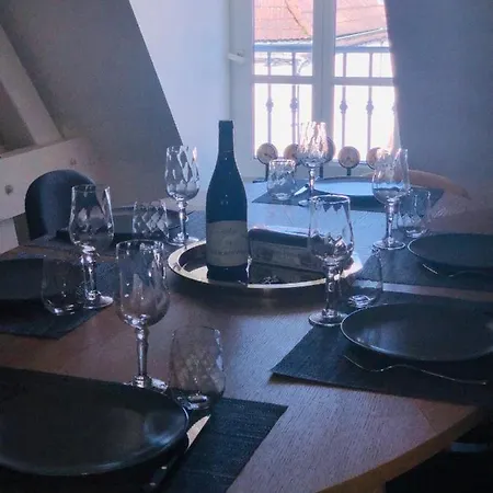 2 / La Maison Des Tonneliers Apartment