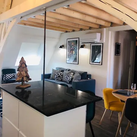 2 / La Maison Des Tonneliers *